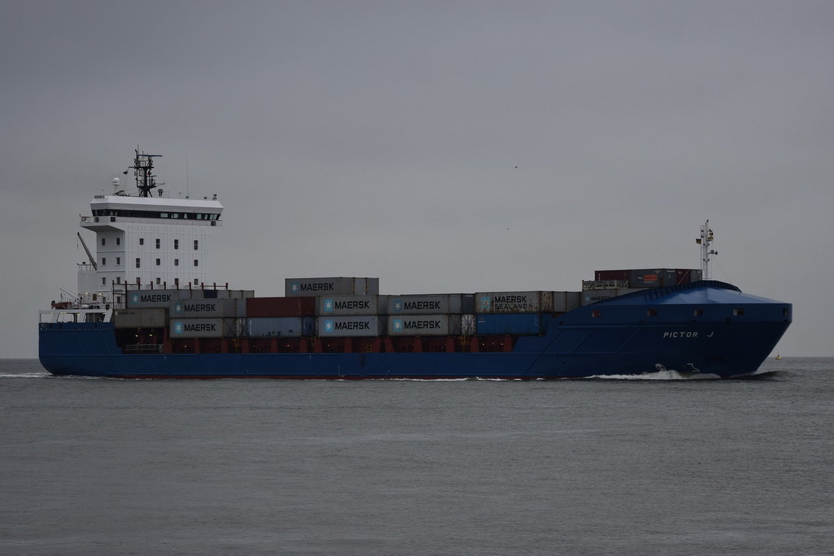 PICTOR J , Feederschiff , IMO 9371426 , Baujahr 2009 , 140.33 × 23.07m , 925 TEU , 16.09.2017 Cuxhaven