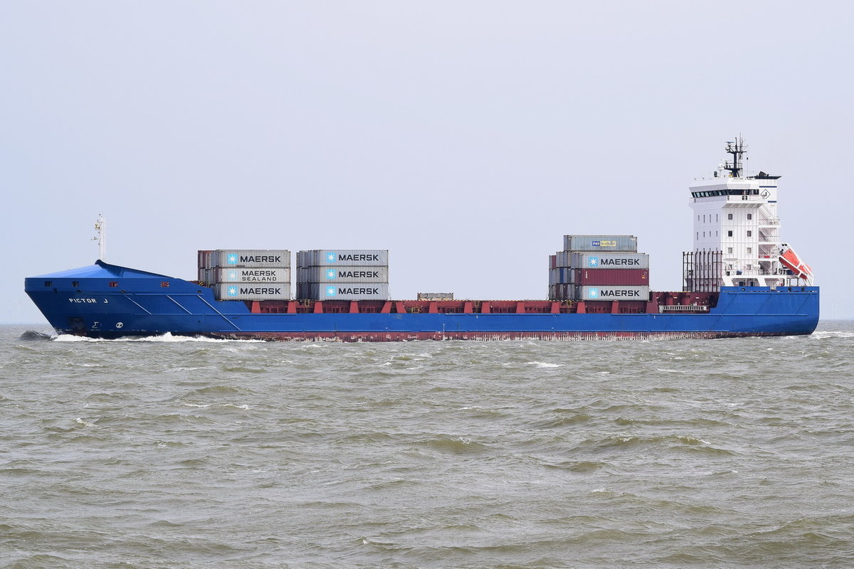 PICTOR J , Feederschiff , IMO 9371426 , Baujahr 2009 , 140.33 × 23.07m , 925 TEU , 30.03.2018 Cuxhaven Alte Liebe 