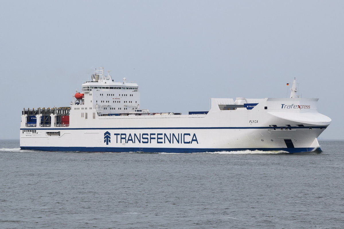 PLYCA , Ro-Ro Cargo , IMO 9345398 , Baujahr 2009 , 205m × 25.8m , 640 TEU ,am 06.09.2018 bei der Alten Liebe Cuxhaven  
