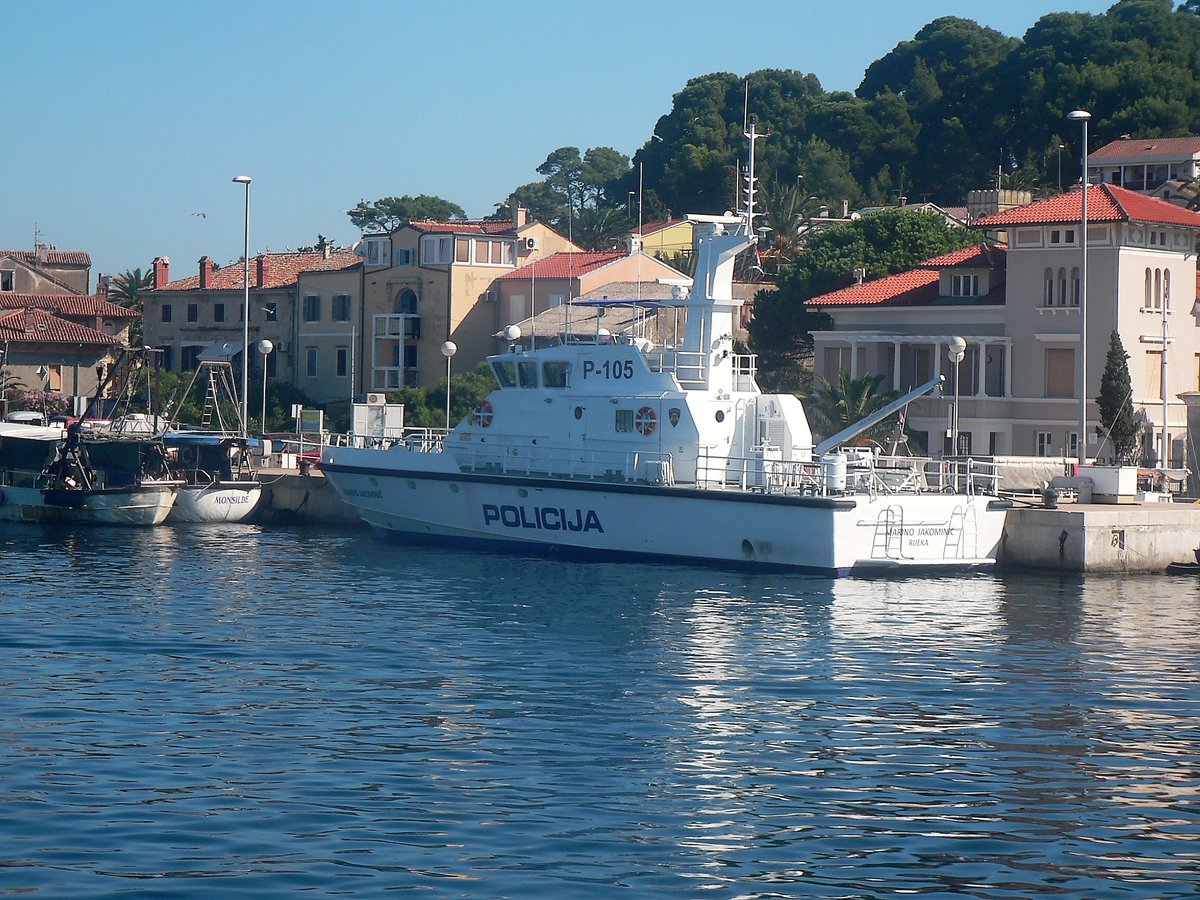 Polizeischiff Marino Jakominic P105 in Mali Losinj Kroatien im Jahr 7.9.2013