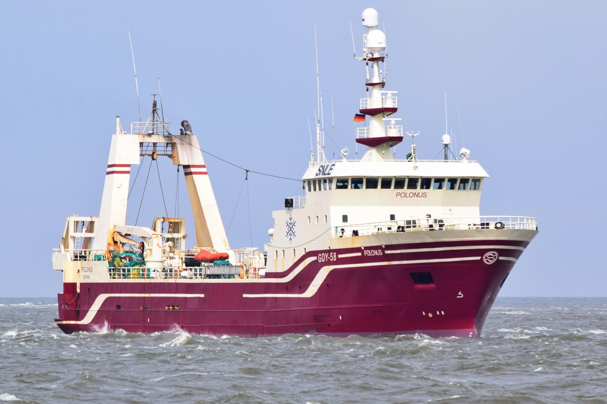 POLONUS , Trawler , IMO 9048902 , Baujahr 2992 , 65.5 × 12.63m , 30.03.2018  Cuxhaven Alte Liebe