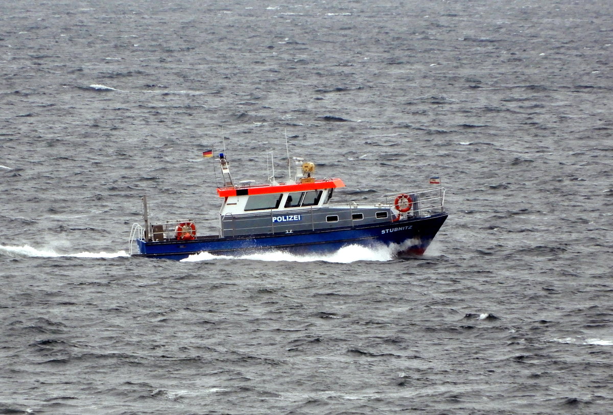 Polzeiboot STUBNITZ am 08.10.20 vor Sassnitz.