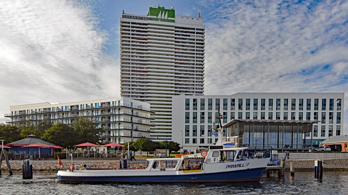 Priwall-Fähre PRIWALL IV (ENI: 05111490) am 16.8.2019 in Lübeck-Travemünde. 