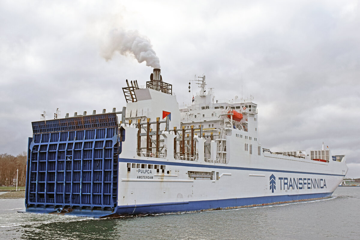 PULPCA (IMO 9345386) am 27.01.2023 im Hafen von Lübeck-Travemünde