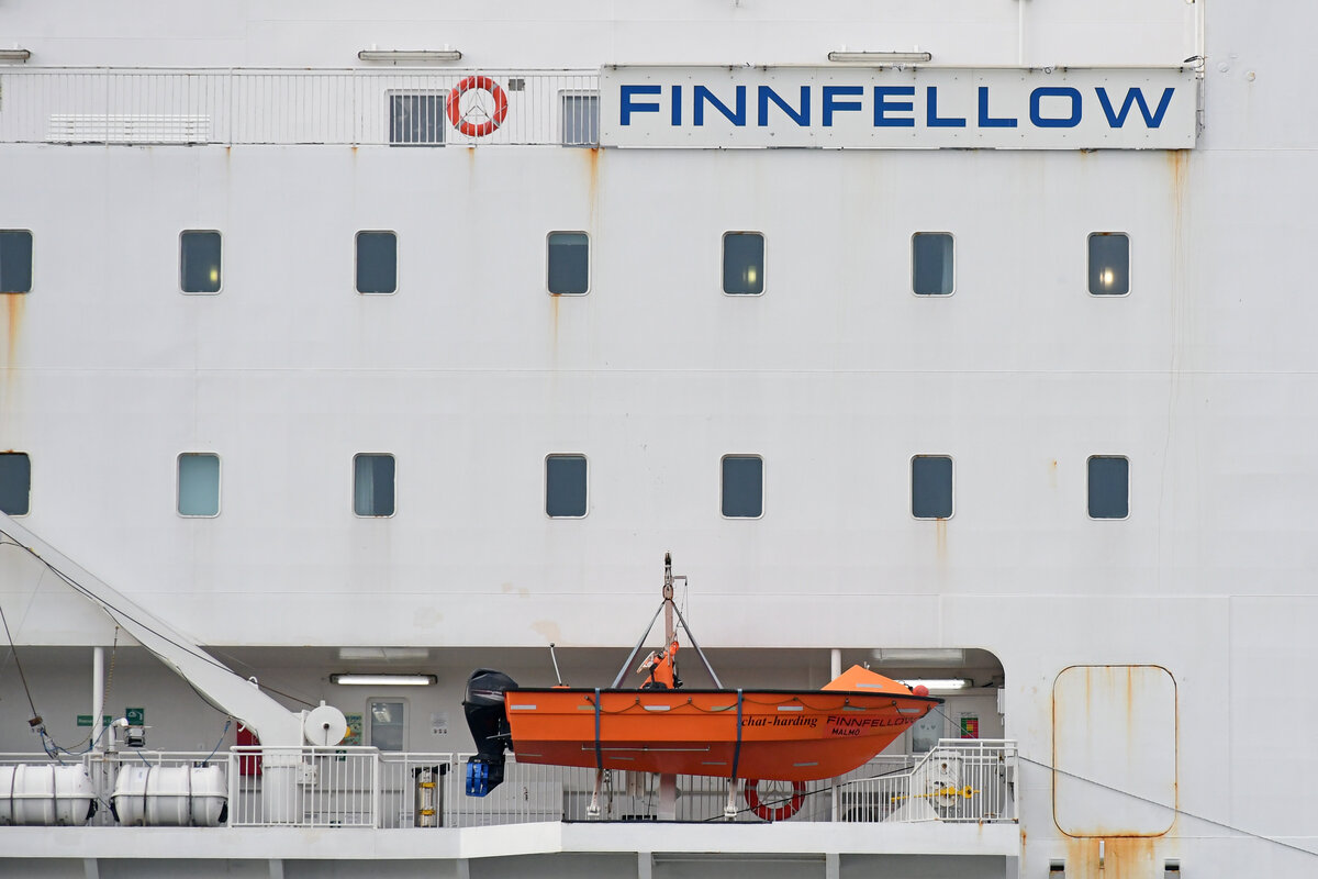 Rettungsboot von MS FINNFELLOW (Finnlines) am 27.01.2024 in Lübeck-Travemünde