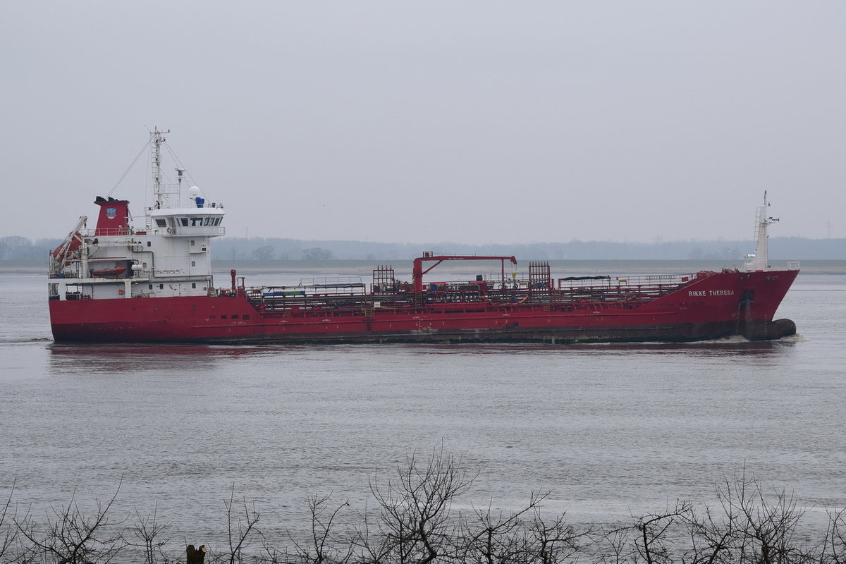 RIKKE THERESA , Tanker , IMO 9363170 , Baujahr 2007 , 93 x 14m , 13.03.2016 Grünendeich