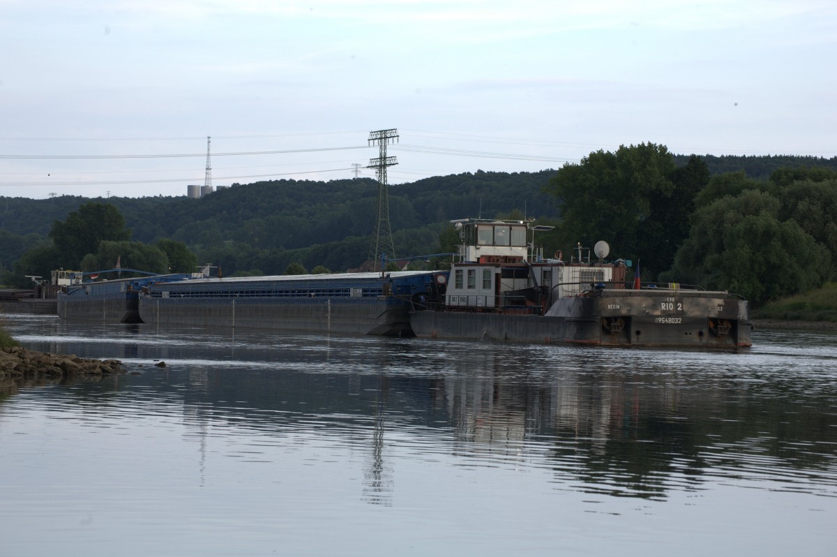 Rio 2 (Decin) ankert in Coswig Kötitz. 16.06.2014 19:09 Uhr.