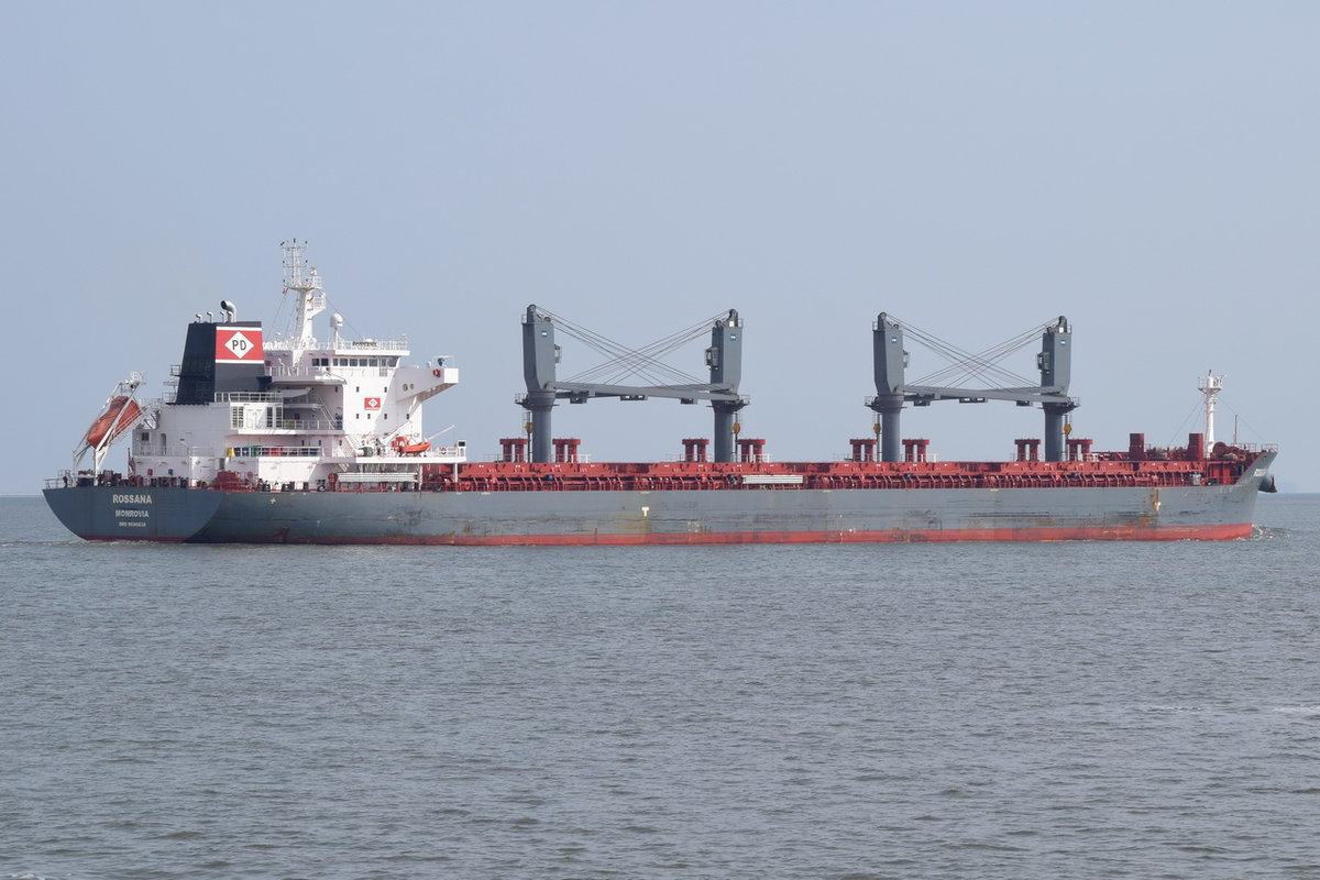 ROSSANA , Bulk Carrier , IMO 9696838 , Baujahr 2016 , 180m × 32m , bei der Alten Liebe Cuxhaven am 03.09.2018
