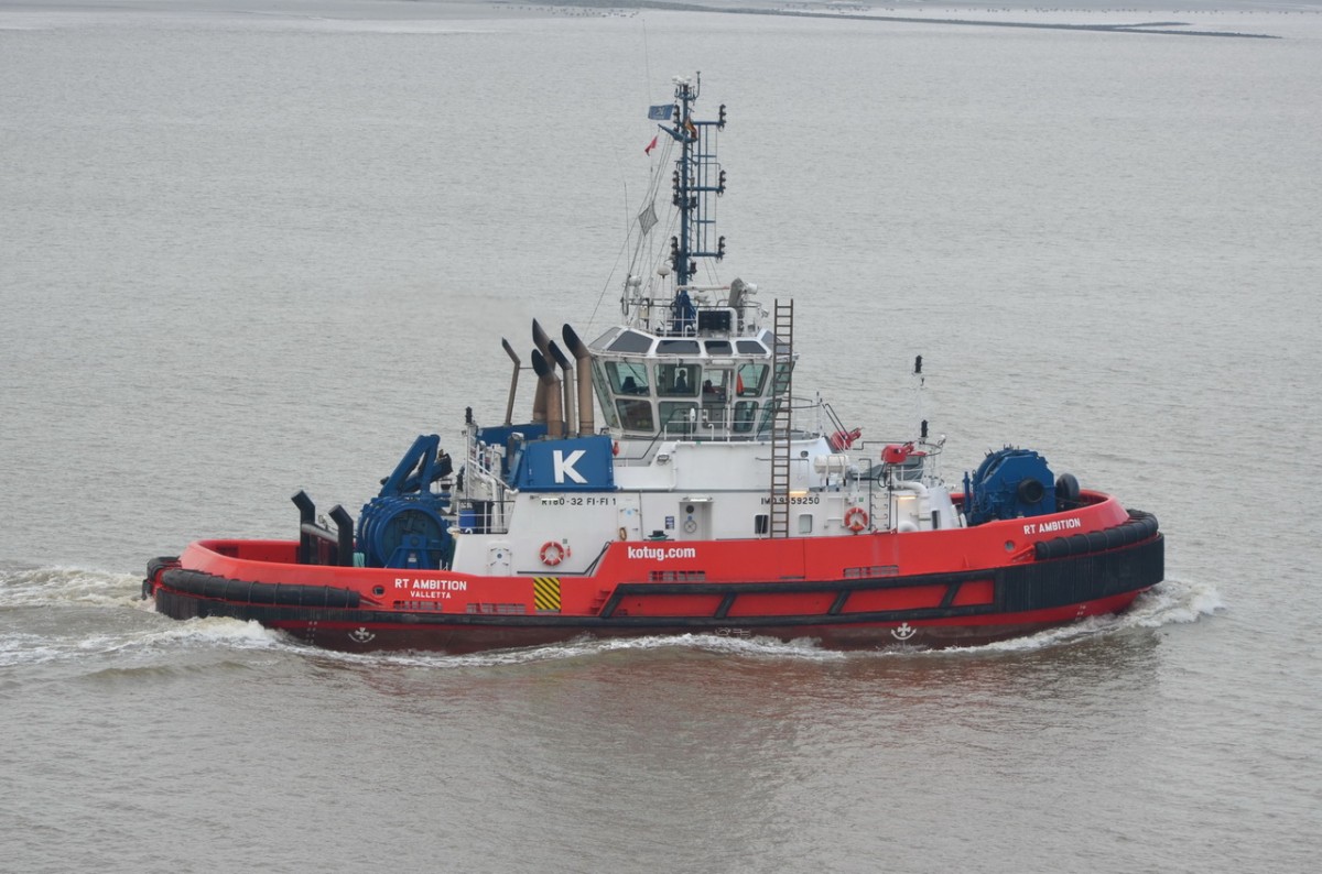 RT AMBITION , Schlepper ,IMO 9559250 , Baujahr 2012 , Bremerhaven 19.10.2015