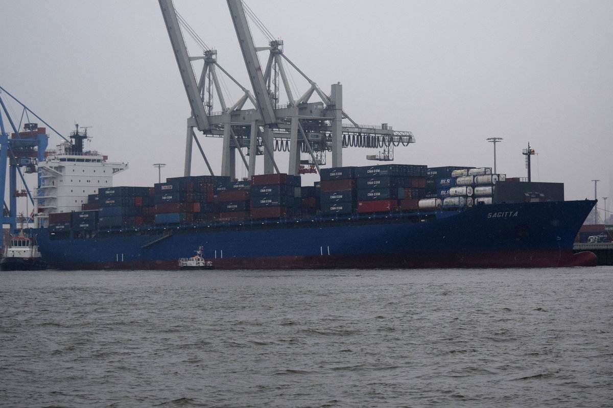 SAGITTA , Containerschiff , IMO 9401166 , Baujahr 2010 , 3414 TEU , 228.50 x 32.20 m , 10.11.2016 Hamburg