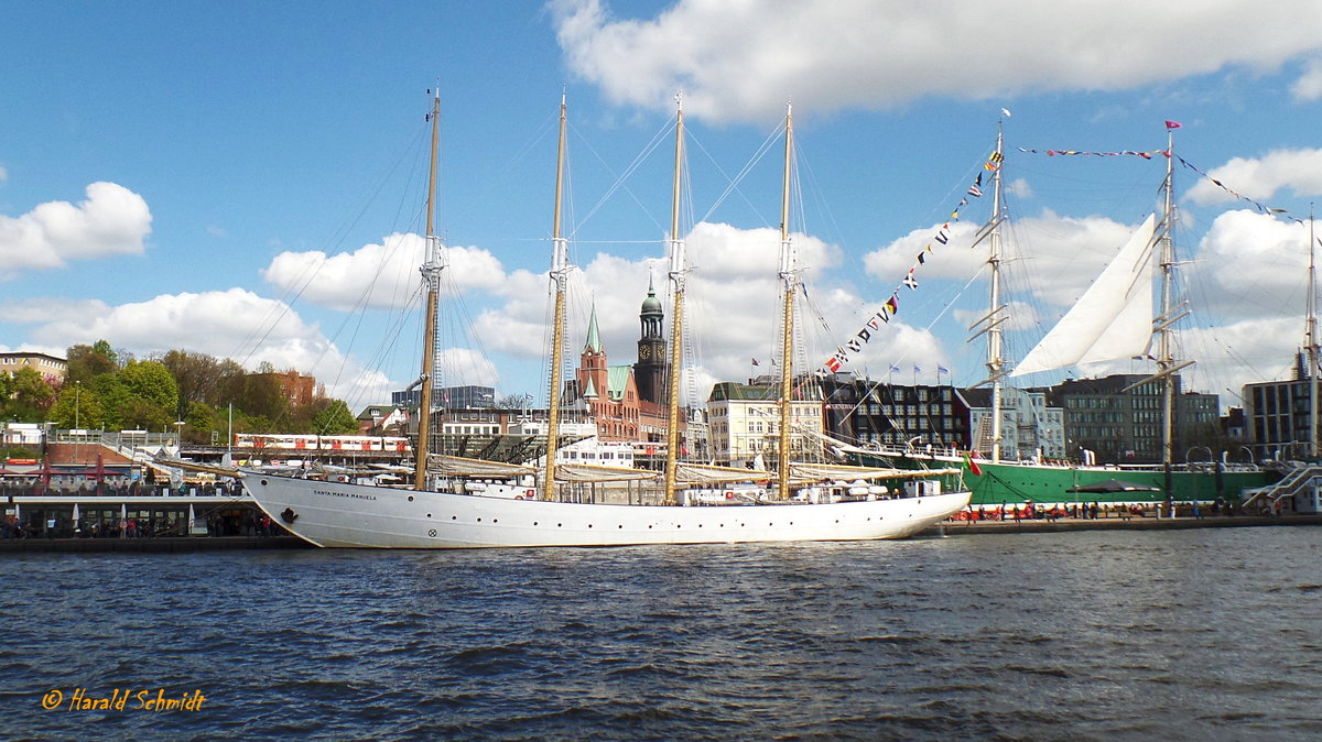 SANTA MARIA MANUELA am 4.5.2016 (Hafengeburtstag), Hamburg, Elbe, Landungsbrücken  /
Viermast – Gaffelschoner / Lüa 68,64 m, B 9,8 m, Tg 5,94 m / 1244 m² Segelfläche, 1MTU-Diesel, 500 PS / gebaut 1937 bei CUF-Werft, Lissabon / Restaurierung: 2007-2010 / Heimathafen: Aveiro, Portugal /
