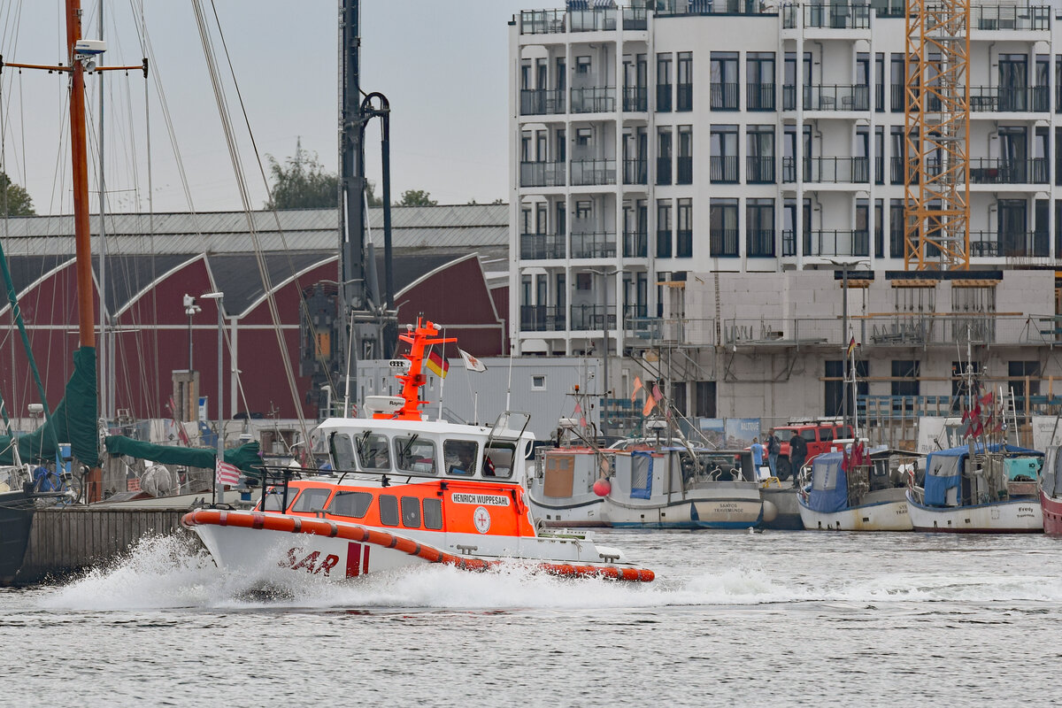 SAR-Boot HENRICH WUPPESAHL am 27.08.2022 in Lübeck-Travemünde