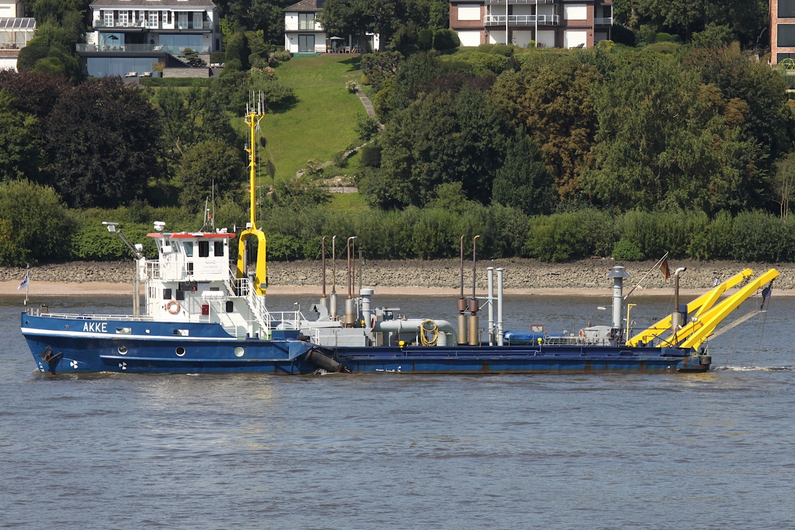 Saugbagger AKKE (IMO 8842064); Eigner/Betreiber: Seco Hamburg; Datum: 13.08.2025; Aufnahmeort: Elbe/Hafen Hamburg, Deutschland.