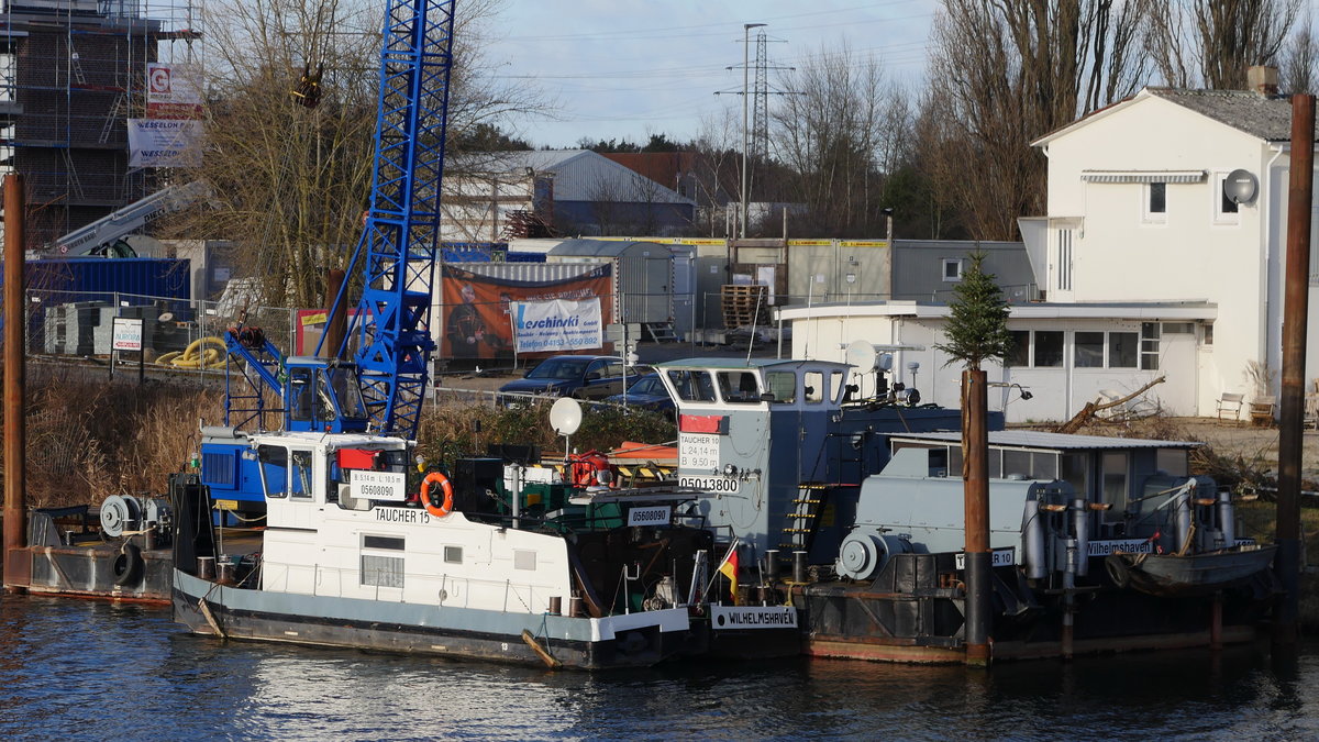 SB TAUCHER 15 (ex Edfried) 05608090 Wilhelmshaven pausiert in Geesthacht, dahinter TAUCHER 10 ENI 05013800; 02.01.2019
