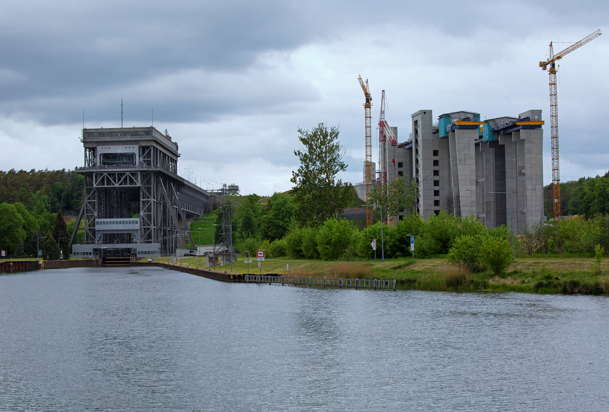 Schiffshebewerke Niederfinow alt und das noch nicht fertiggestellte Neue. - 14.05.2015