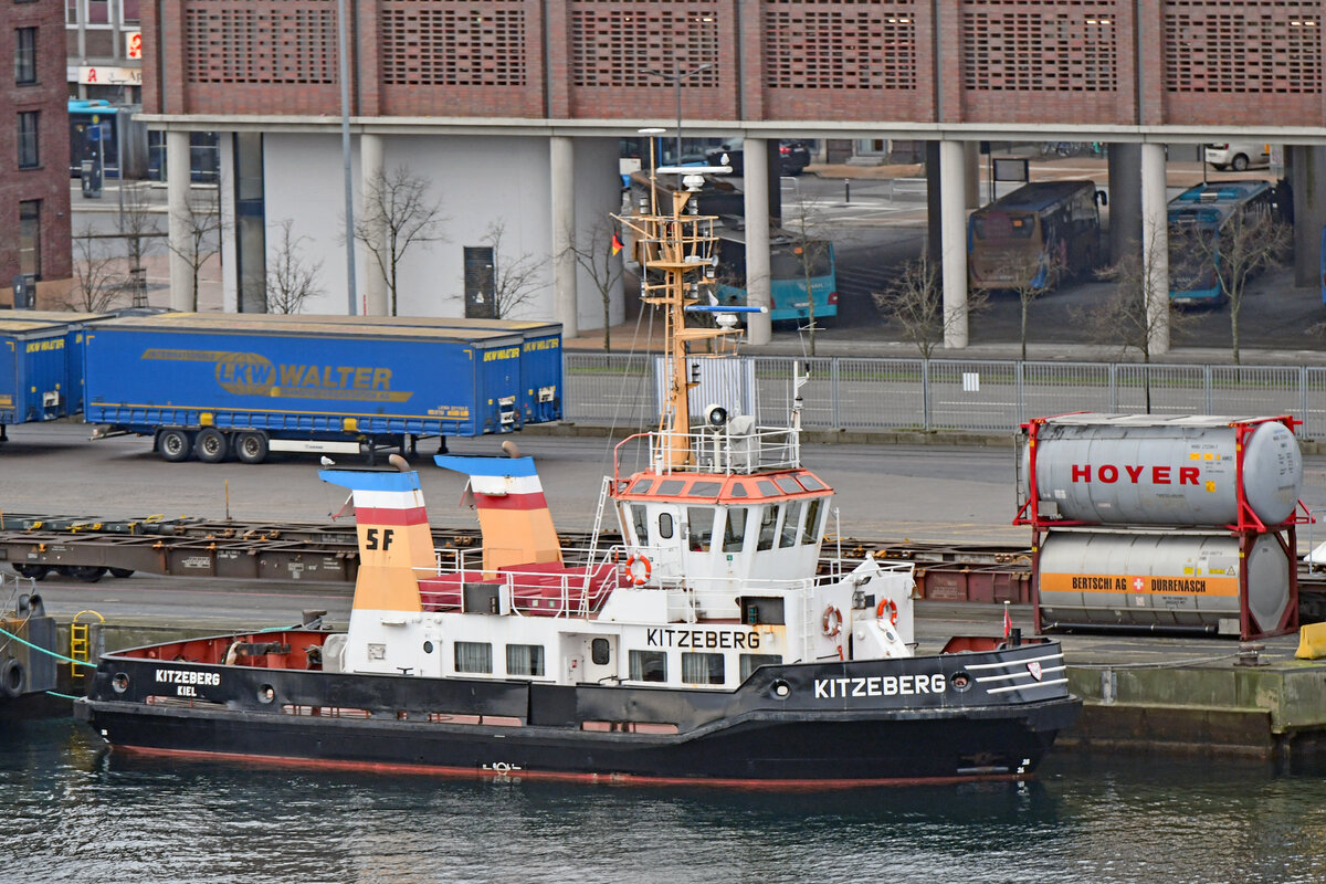 Schlepper KITZEBERG (IMO 9041150) am 10.02.2023 im Hafen von Kiel