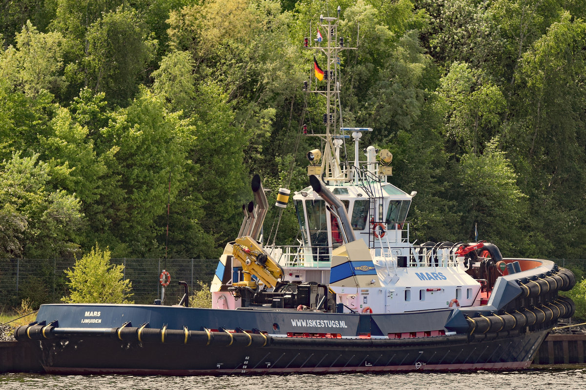 Schlepper MARS am 20.05.2020 am Skandinavienkai in Lübeck-Travemünde liegend