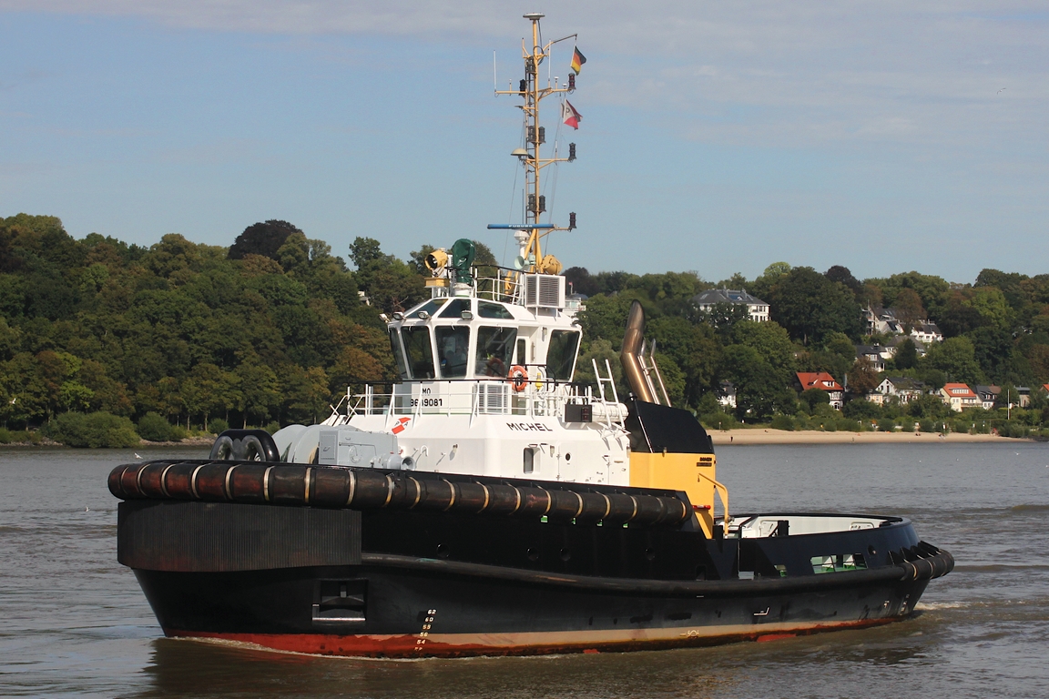 Schlepper MICHEL (IMO 9689081); Datum: 07.09.2026; Aufnahmeort: Elbe/Hafen Hamburg, Deutschland.