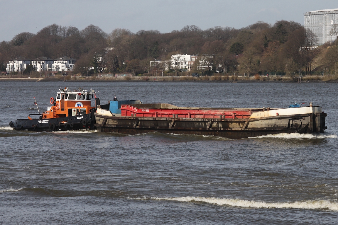 Schlepper und  Schuber KARIN (ENI 02012209) ); Eigner/Betreiber: Meyrose; Datum: 12.03.2026; Aufnahmeort: Elbe/Hafen Hamburg, Deutschland.