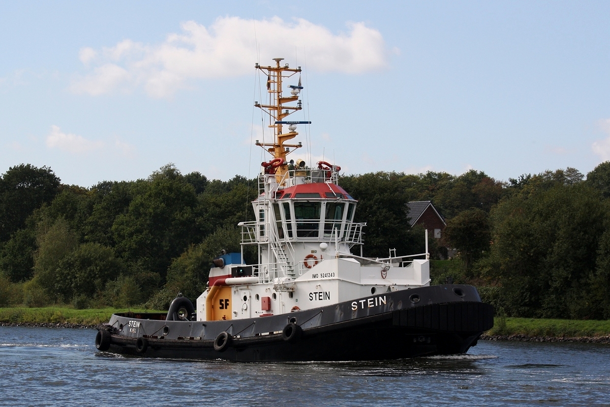 Schlepper Stein (IMO:9241243) am 09.09.2018 im NOK Schacht-Audorf.