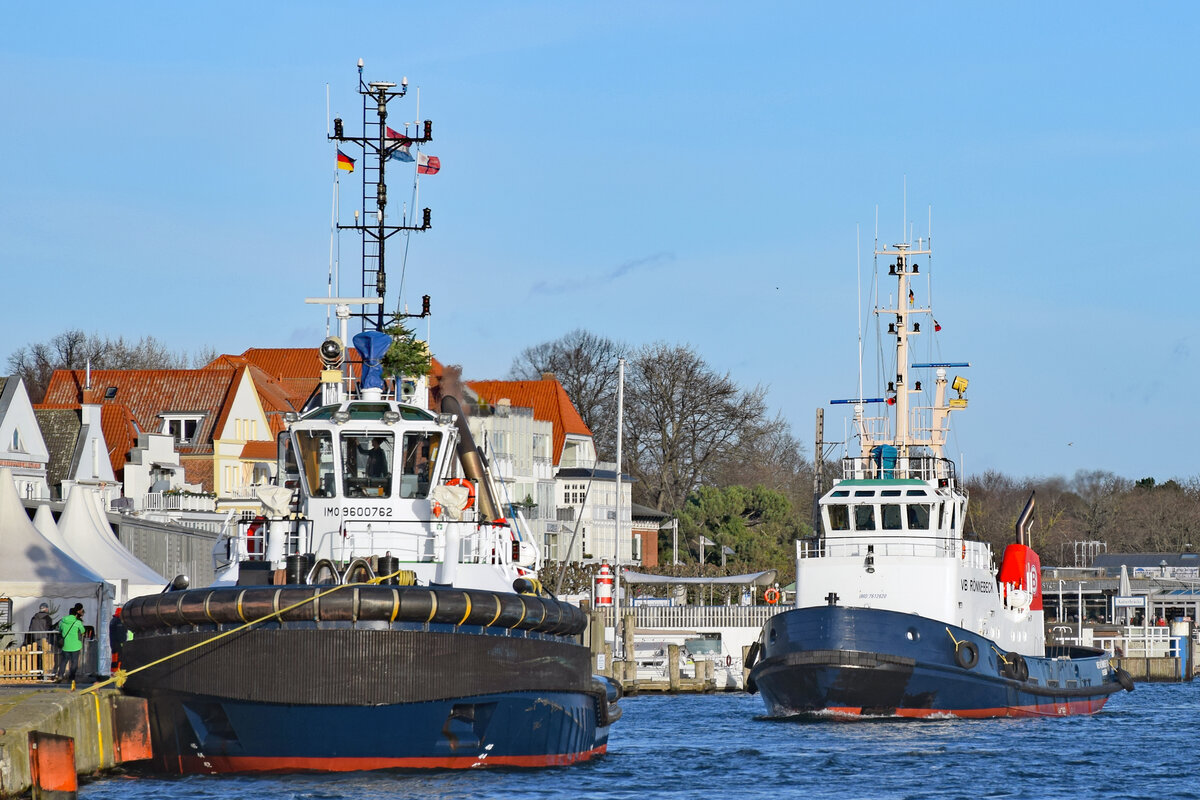 Schlepper /Tug VB ARGUS und VB RÖNNEBECK am 01.01.2023 in Lübeck-Travemünde