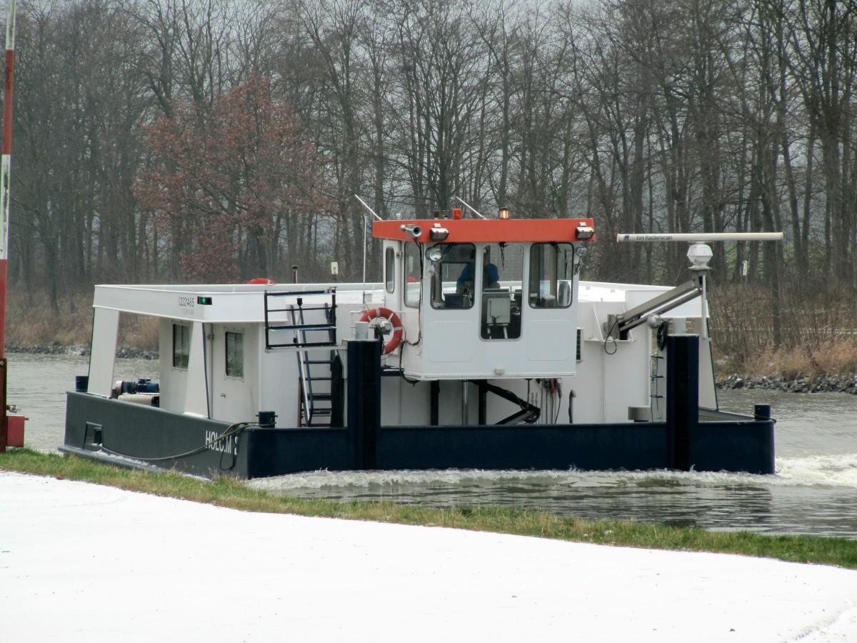 Schubboot Holcim I (02321485 , 13,39 x 8,50m) am 03.01.2016 im MLK bei Edesbüttel m. Fahrtrichtung Schleuse Sülfeld.