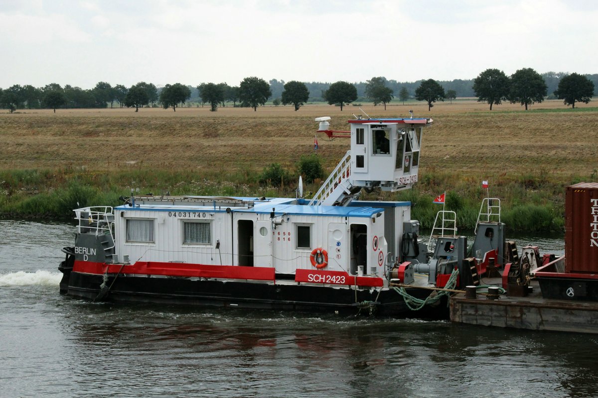 Schubboot SCH 2423 (04031740 , 16,50 x 8,16m) am 19.07.2019 im Elbe-Seitenkanal am km 109 auf Bergfahrt.