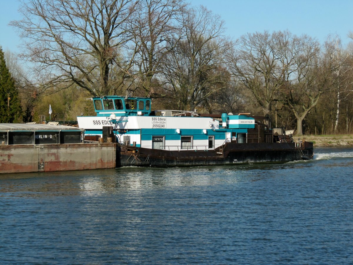 Schubboot SSS Edlena (05502240 , 23,65 x 8,20m) am 23.03.2020 im Sacrow-Paretzer-Kanal / UHW Höhe Schlänitzsee / km 27 auf Talfahrt.