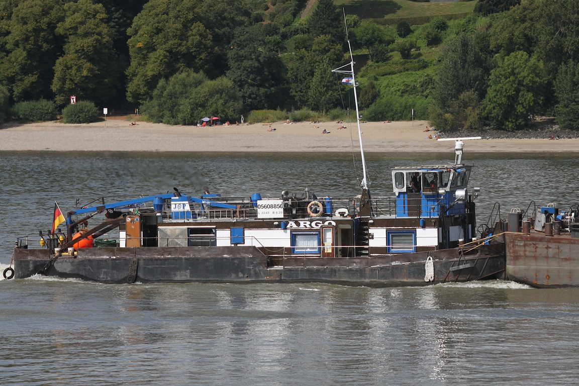 Schuber  ARGO (ENI:05608850); Eigner/Betreiber: JOP; Datum: 26.08.2025; Aufnahmeort: Elbe/Hafen Hamburg, Deutschland. 