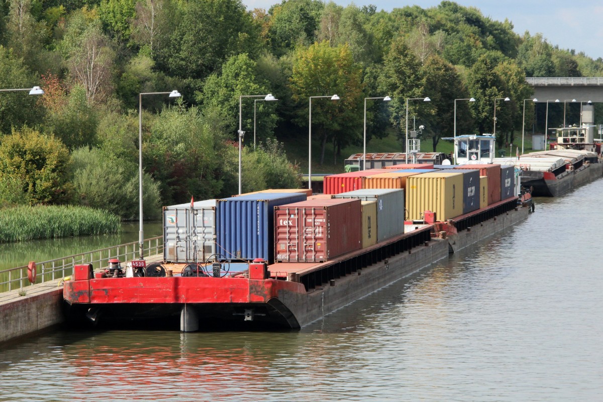 Schubverband mit SB SCH 2412 (056002710 , 16,50 x 8,15) lag am 11.09.2014 im Unterhafen der Schleusenanlage Uelzen und wartete auf die Bergschleusung.