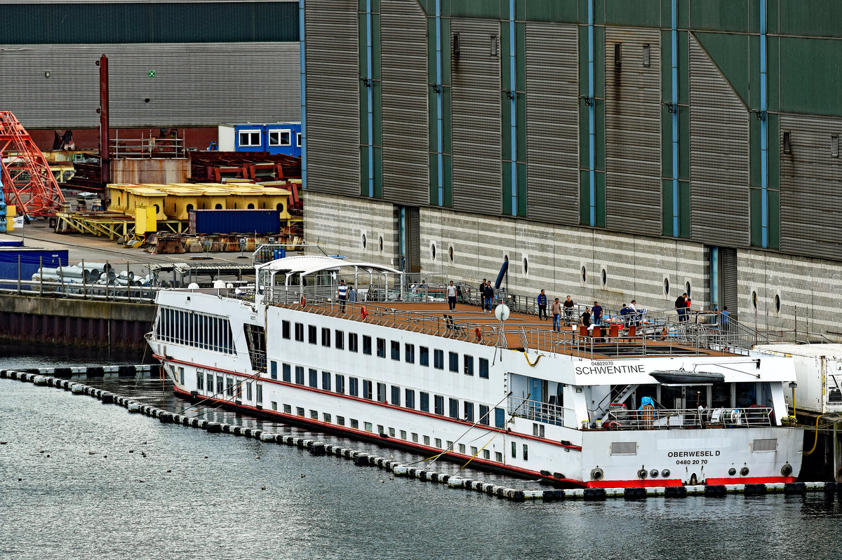 SCHWENTINE (ex VIKING SKY) am 21.08.2016 im Hafen von Kiel