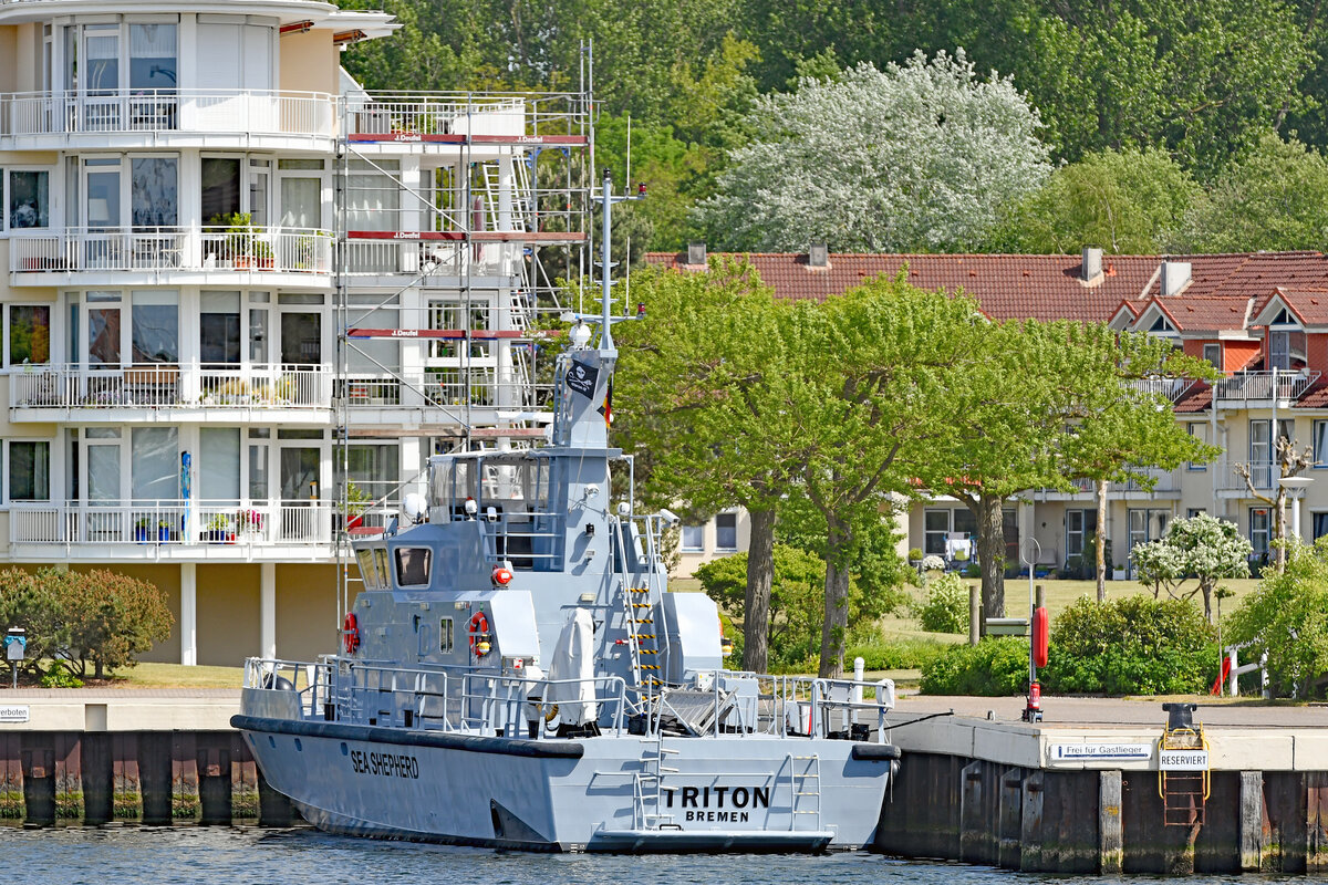 Sea-Shepherd-Boot TRITON am 31.05.2023 in Lübeck-Travemünde