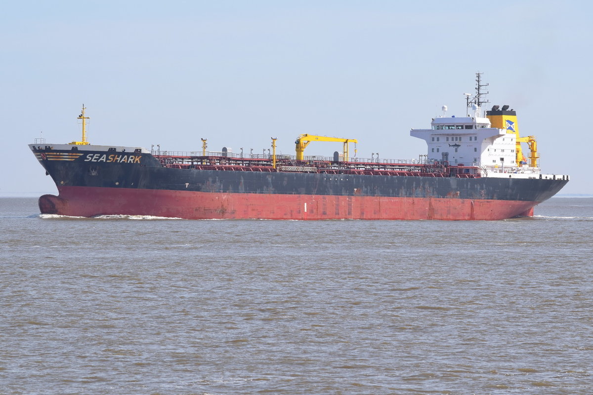 SEASHARK , Tanker , IMO 9298193 , Baujahr 2004 , 177.78 × 28.1m , 07.04.2018  Cuxhaven