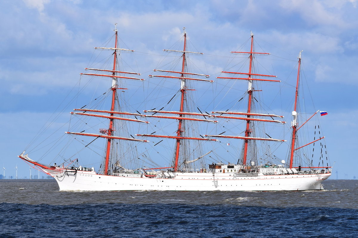 Sedov , Segelschiff , IMO 7946356 , Baujahr 1921 , 117.5 × 14.62m , 13.05.2019 , Cuxhaven