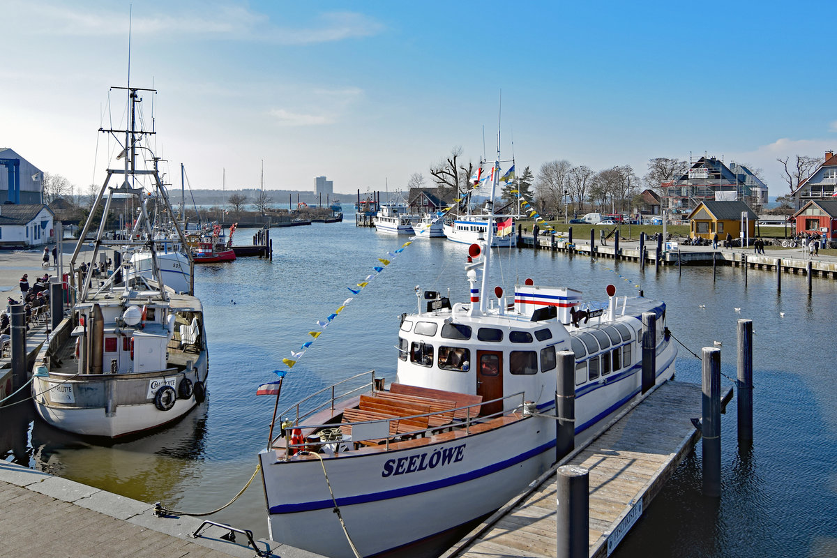 Seelöwe (MMSI 211226710) am 30.03.2018 im Hafen von Niendorf / Ostsee