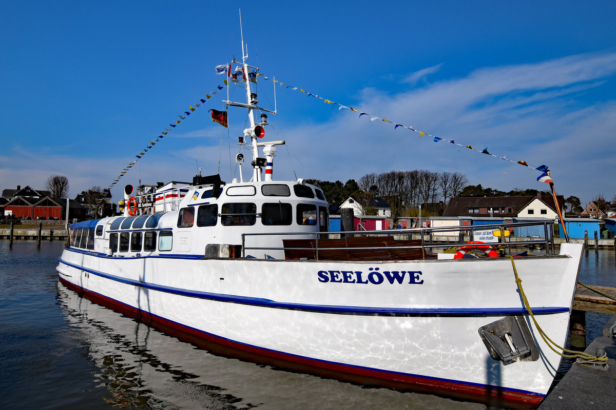 Seelöwe (MMSI 211226710) am 30.03.2018 im Hafen von Niendorf / Ostsee