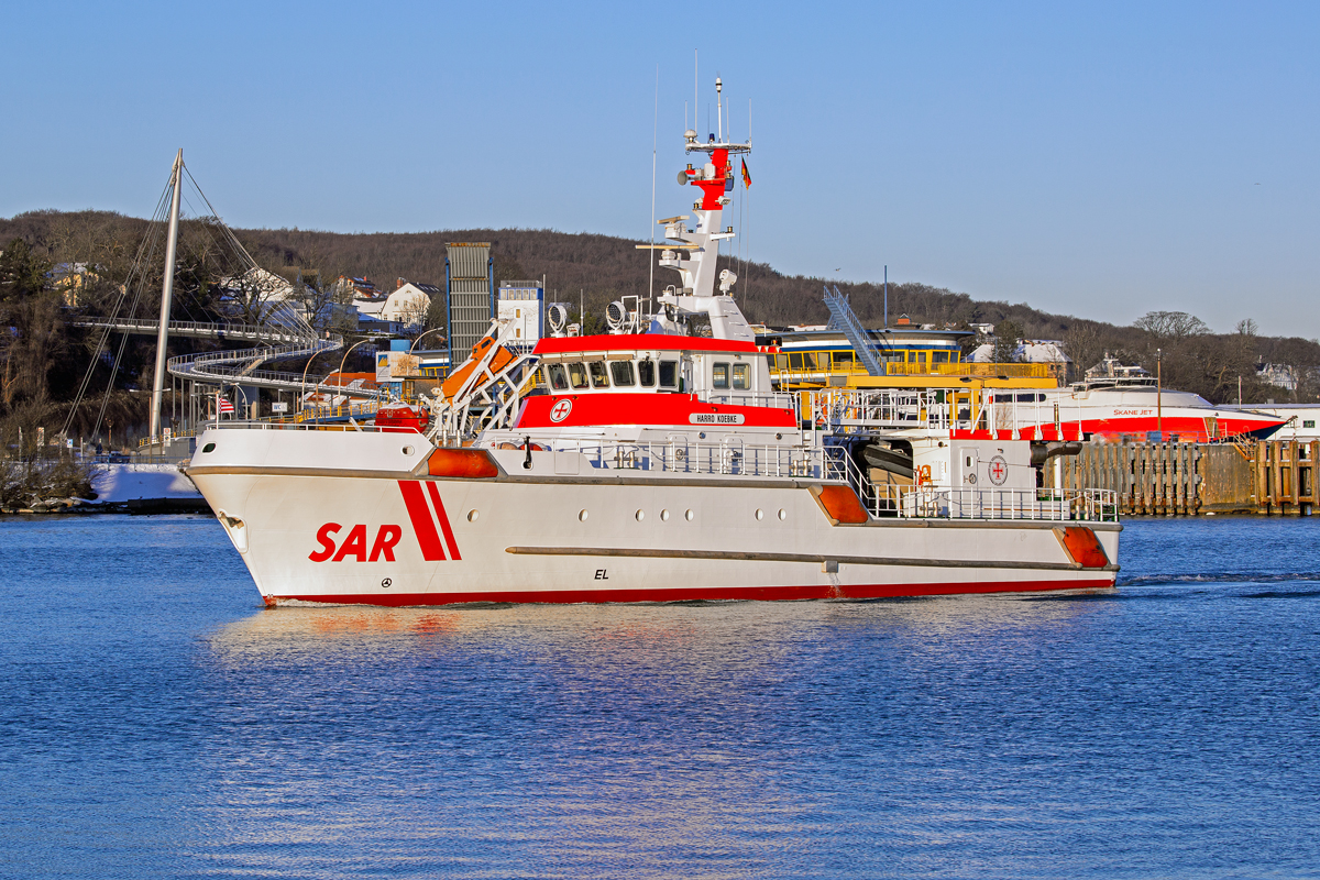 Seenotrettungskreuzer HARRO KOEBKE seid Anfang Februar mit frischem Anstrich wieder im Sassnitzer Hafen, dort wurde sie für cca. vier Monate vom Seenotrettungskreuzer BREMEN vertreten. 14.02.2021

