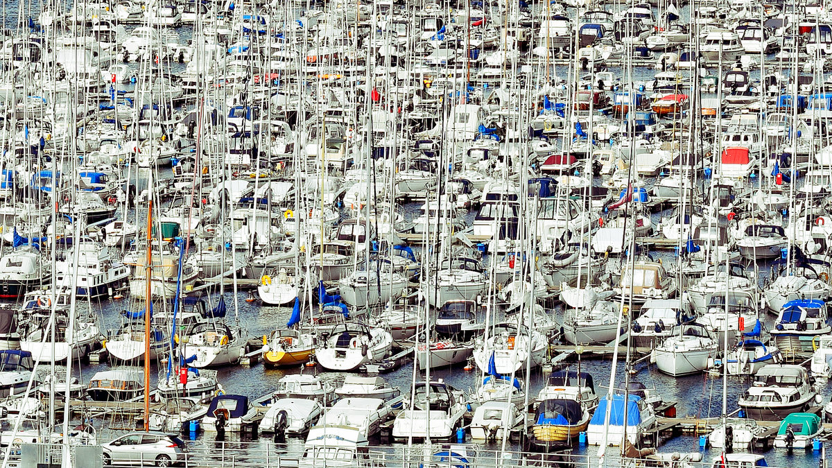 Segel-und Motorboote im Hafen von Oslo. Aufnahme vom 22.08.2020