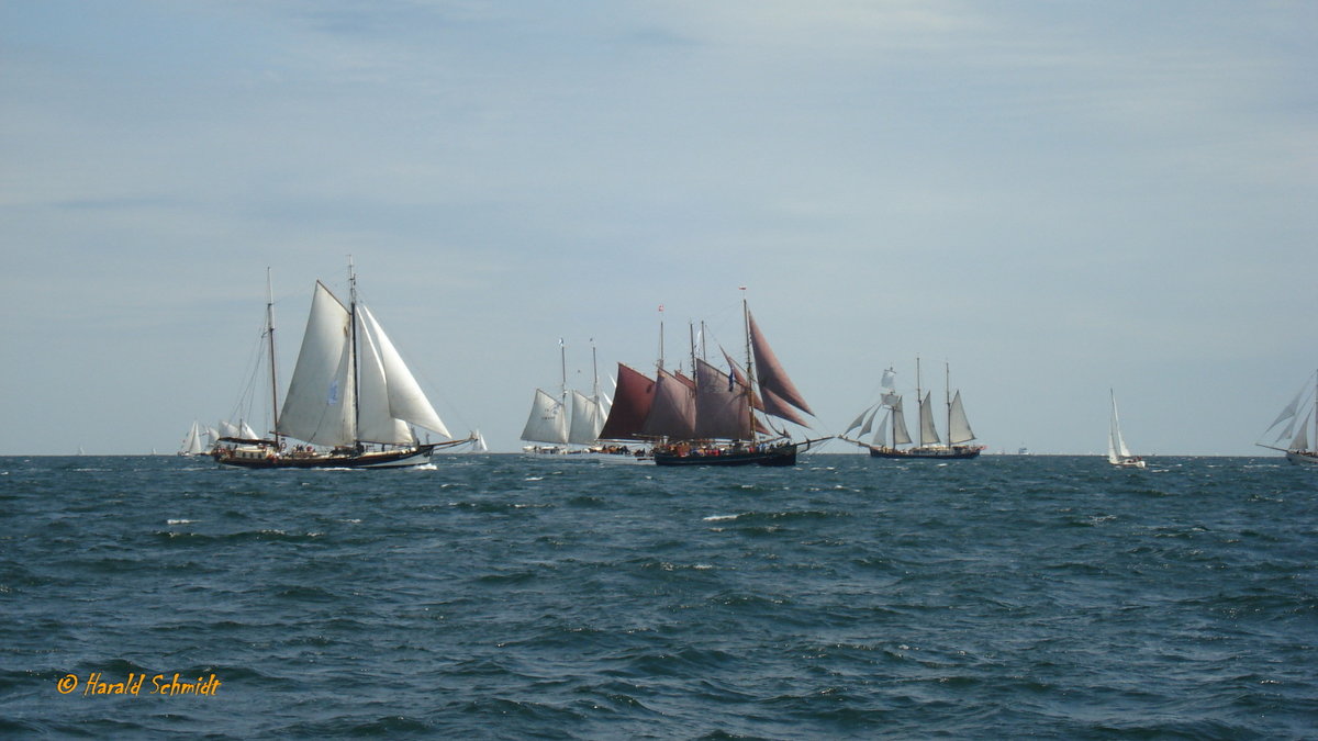 Segelbegleitschiffe auf der Kieler Förde am 25.6.2008 (Kieler Woche),