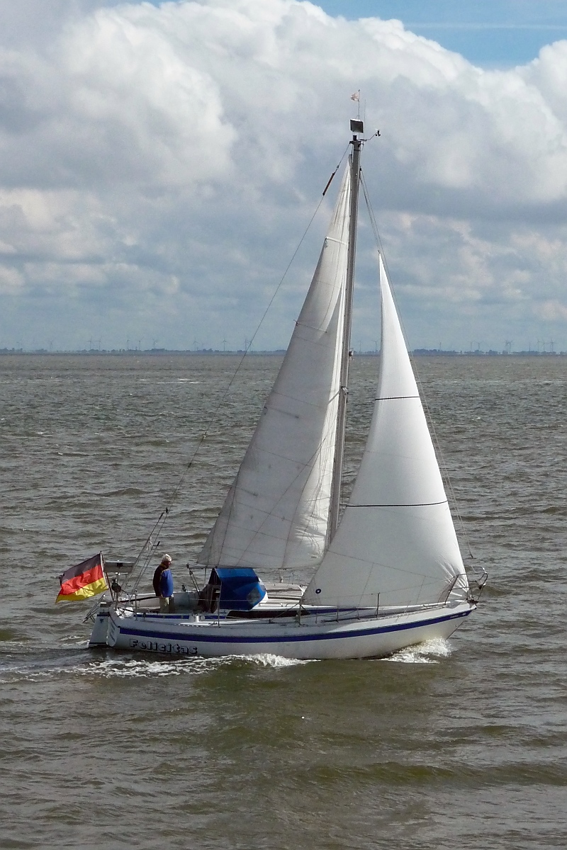 Segelboot  Felicitas  vor Cuxhaven, 10.9.2015