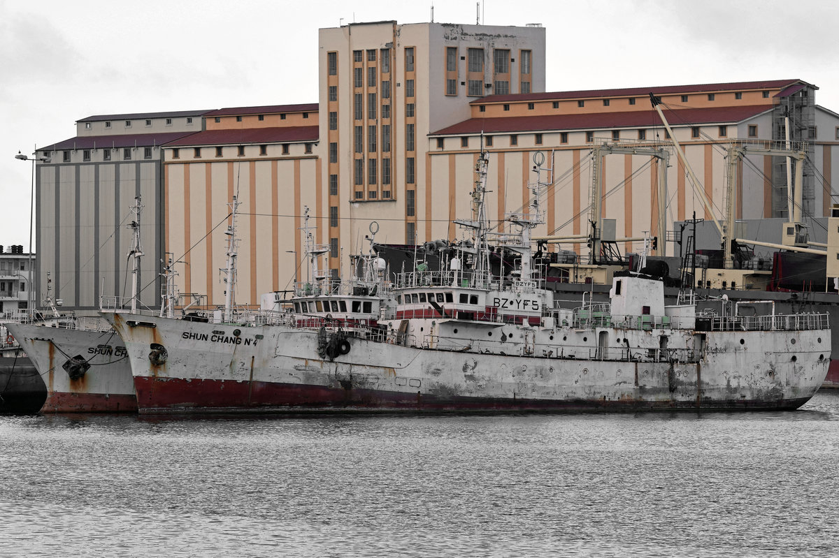 SHUN CHANG N.4 (IMO: 8514356) am 05.02.2017 im Hafen von Las Palmas de Gran Canaria. Länge: 49,30 Meter - Breite: 9,12 Meter