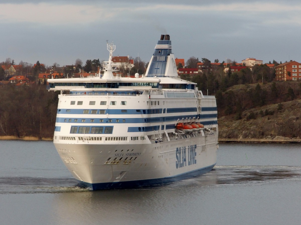 Silja Symphony auslaufend Stockholm, März 2015