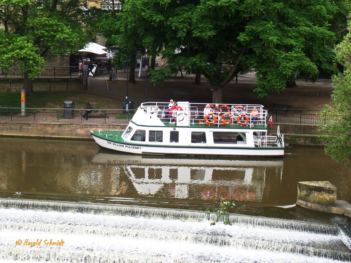 SIR WILLIAM PULTENEY am 19.6.2016, Rundfahrtschiff auf dem River Avon  in Bath (UK) /