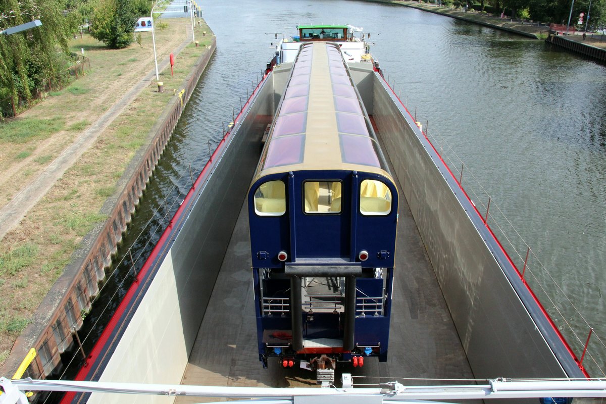 Spezialtransport für das GMS Otrate (044034609) am 24.08.2018. Das Schiff kam vom Berliner Westhafen und das Bild entstand bei der Einfahrt in die Nordkammer der Schleuse Brandenburg/Havel.