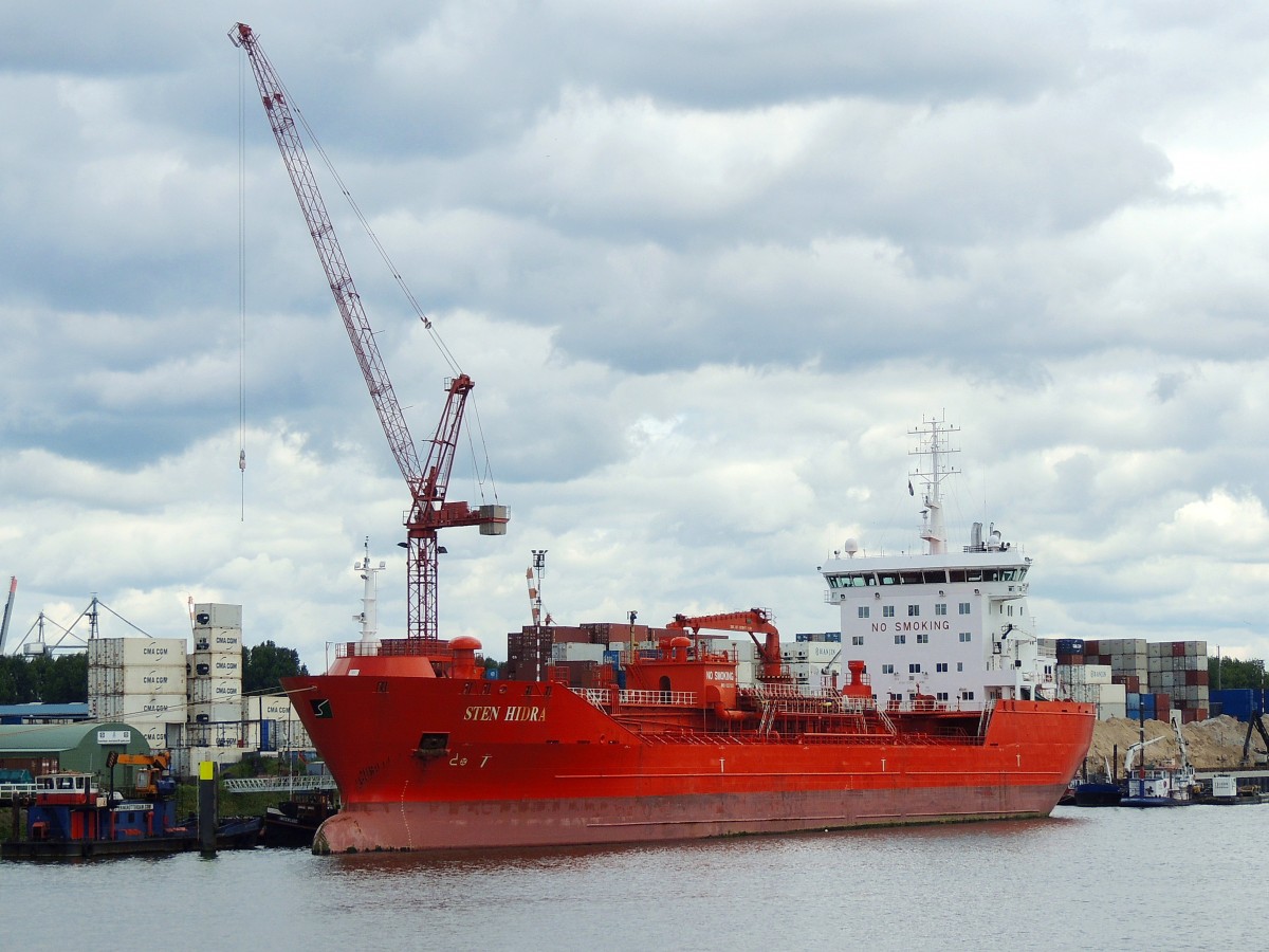 STEN-HIDRA(IMO:9358931; L=144m; B=23m; DWT:16670t; Bj.2007)unter der Flagge von Norwegen, im Hafen von Rotterdam; 150620