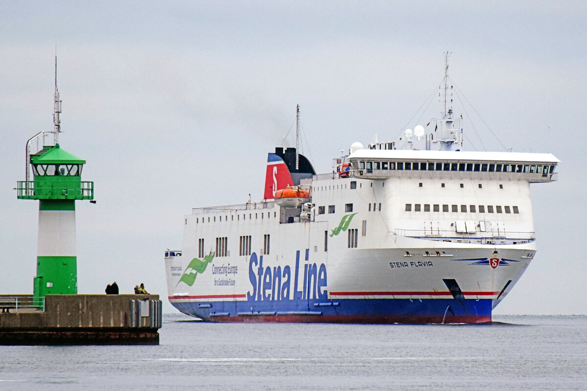 STENA FLAVIA (IMO 9417919)  am 24.01.2023 in Lübeck-Travemünde