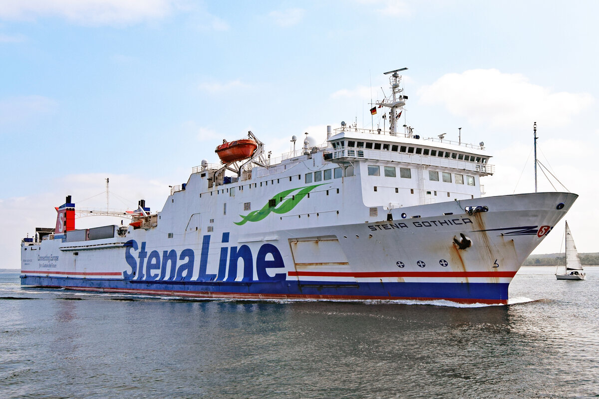 STENA GOTHICA (IMO 7826867) am 15.5.2021 in der Ostsee vor Lübeck-Travemünde