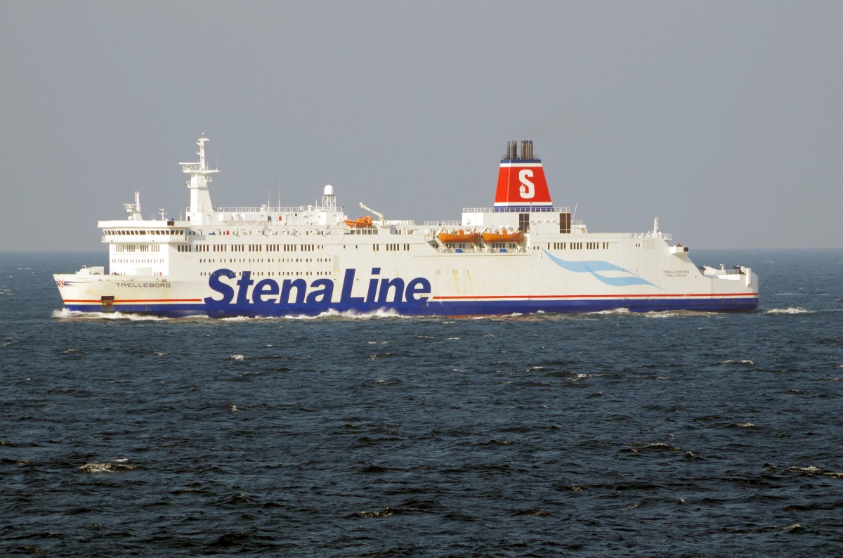 Stena Line Fährschiff Trelleborg am 18.09.14 auf der Ostsee in Fahrtrichtung Sassnitz.