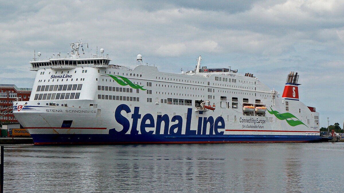 Stena Scandinavia im Kieler Hafen am 15. Juni 2022.