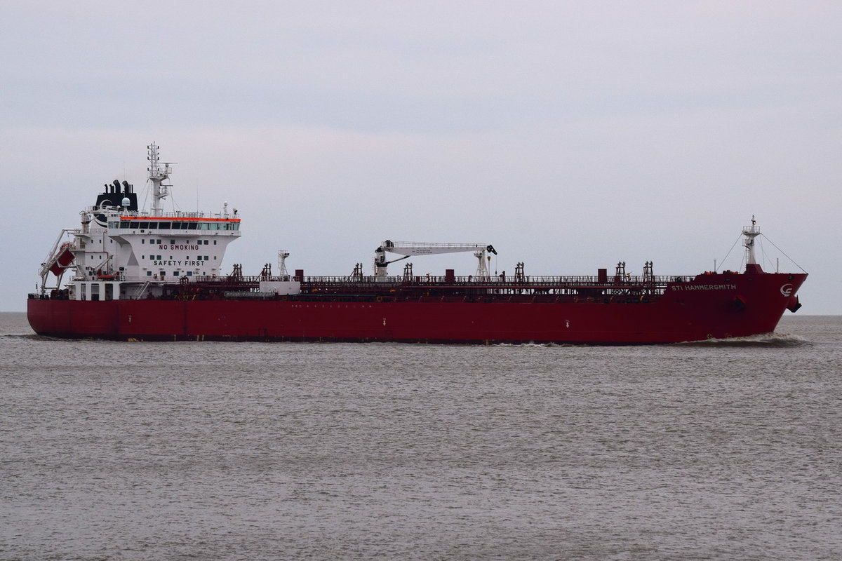 STI HAMMERSMITH , Tanker , IMO 9706463 , Baujahr 2015 , 184 × 27.4m , 25.12.2017 Cuxhaven